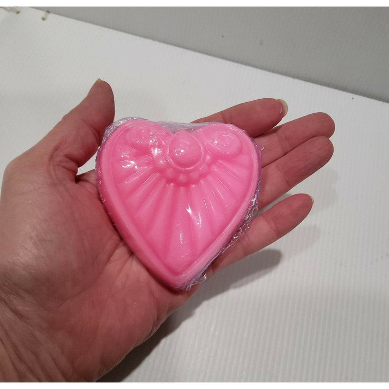 Handmade Soap - Hearts - Floral Fragrance - Gift Box - 3 x Soaps- No Palm Oil - Vegan Friendly - Free Shipping - AMD Touring