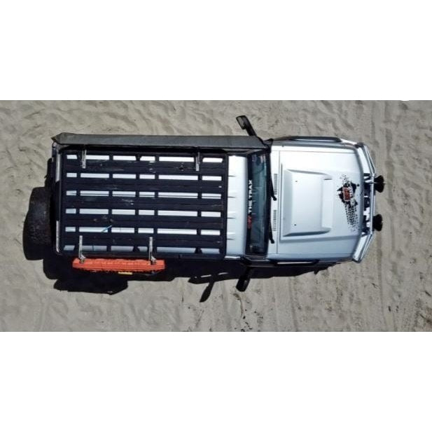 Croc Hinge 4x4 bracket for recovery boards - AMD Touring