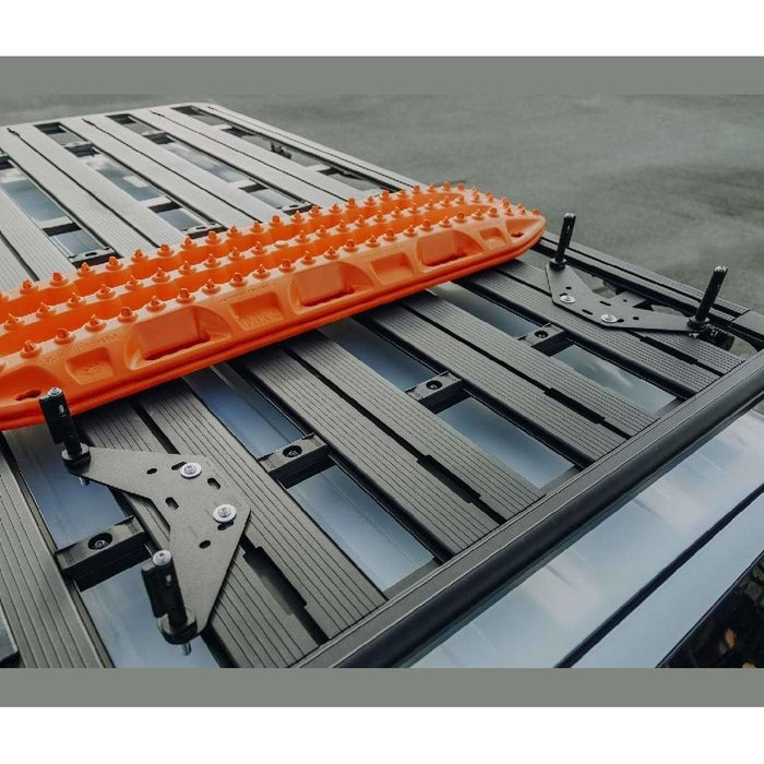 Flush Flat Maxtrax Mounts Rhino-Rack — AMD Touring